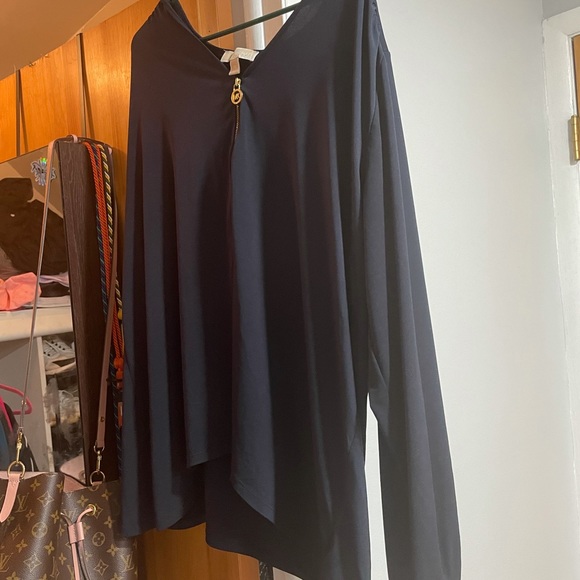 Formal top with half zip and MK bangle - Picture 3 of 3